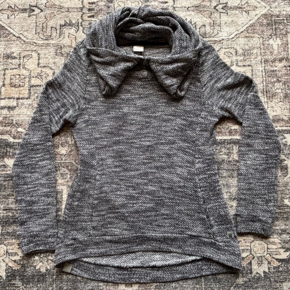 Bench Cowl Neck Sweatshirt Women’s Size Small Black and White Color